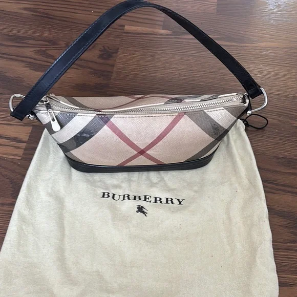 Burberry Beige and Black Women's Bag - Picture 2 of 11